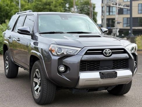 Certified 2023 Toyota 4Runner TRD Off-Road Premium w/ Moonroof Package AWD/4WD image 7