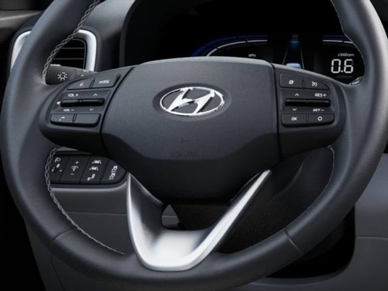 Certified 2026 Hyundai Venue SEL FWD image 15