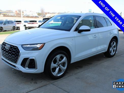Used 2024 Audi Q5 2.0T Prestige w/ Prestige Package image 3