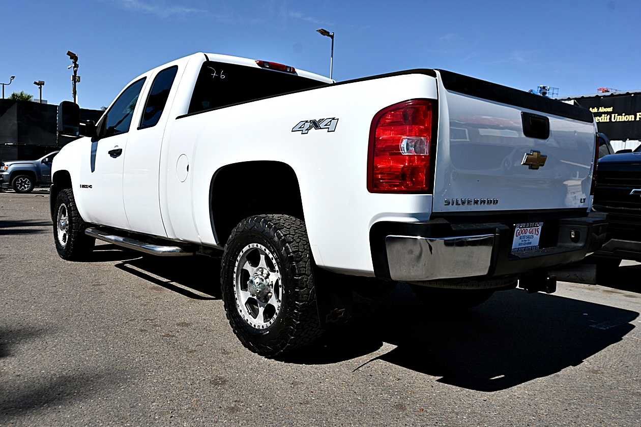 Used 2007 Chevrolet Silverado 2500 LT AWD/4WD image 5
