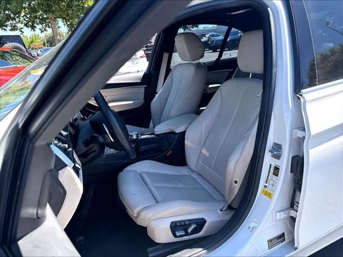 Used 2018 BMW 330i Sedan w/ Convenience Package RWD image 21