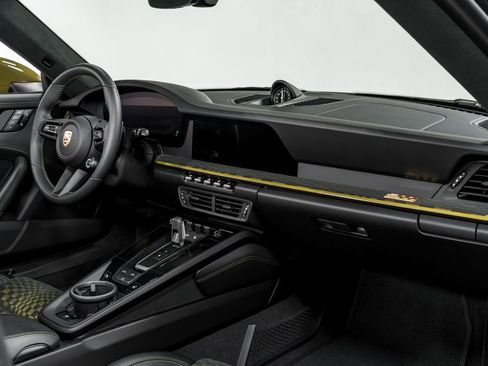 Used 2026 Porsche 911 Carrera GTS image 34