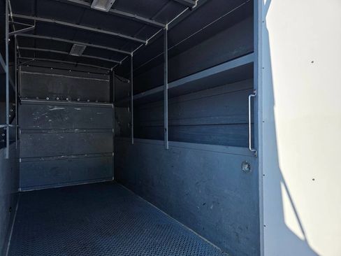 Used 2019 Ford E-350 and Econoline 350 Super Duty w/ Power Windows & Locks Group image 13