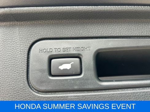 Used 2024 Honda Pilot EX-L image 13