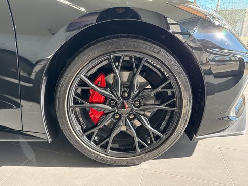 Used 2025 Chevrolet Corvette Stingray Preferred Cpe w/ 2LT image 47