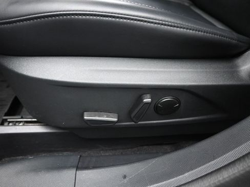 Used 2022 Ford Mustang Mach-E Premium image 11