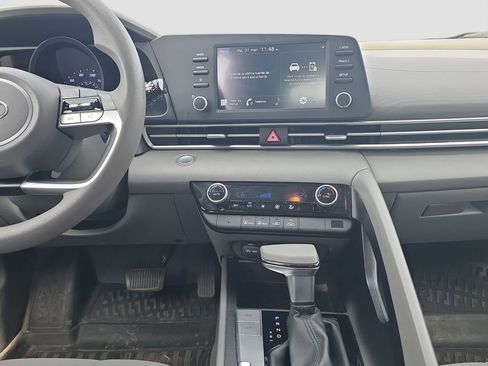 Used 2023 Hyundai Elantra SEL FWD image 14