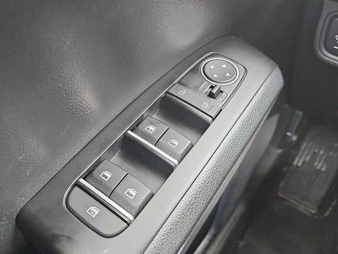 Used 2025 Kia Soul LX w/ LX Technology Package FWD image 23