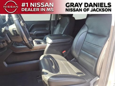 Used 2018 GMC Sierra 1500 Denali w/ Denali Ultimate Package AWD/4WD image 25