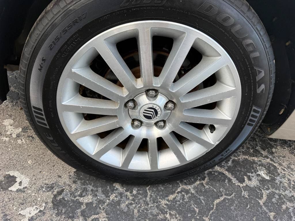 Used 2007 Mercury Milan Premier FWD image 12