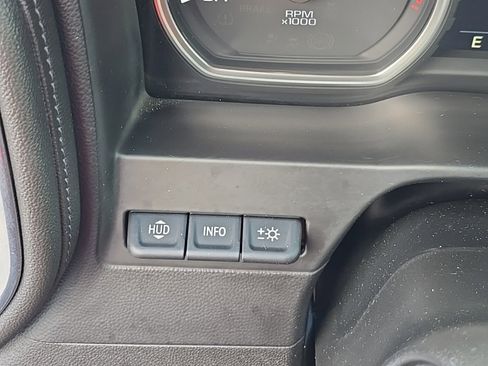 Used 2021 Chevrolet Silverado 1500 High Country w/ Technology Package image 19