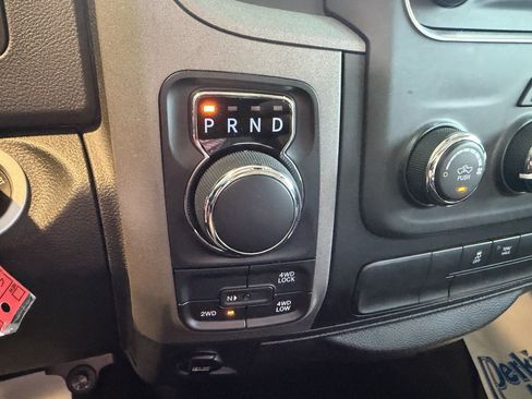 Used 2015 RAM 1500 Express AWD/4WD image 19