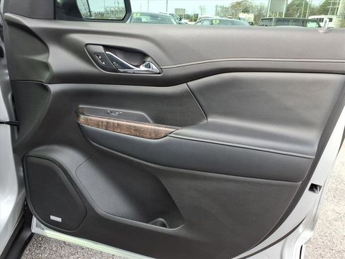 Used 2020 GMC Acadia Denali w/ Trailering Package image 12