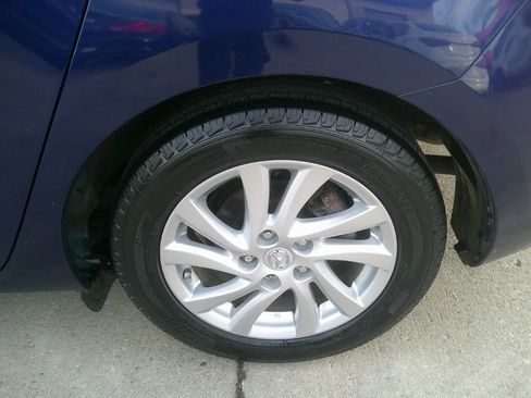 Used 2012 MAZDA MAZDA3 i Touring image 19