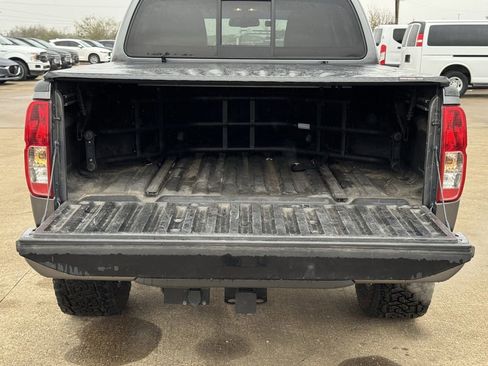 Used 2020 Nissan Frontier SV w/ Midnight Edition Floor Mats image 31