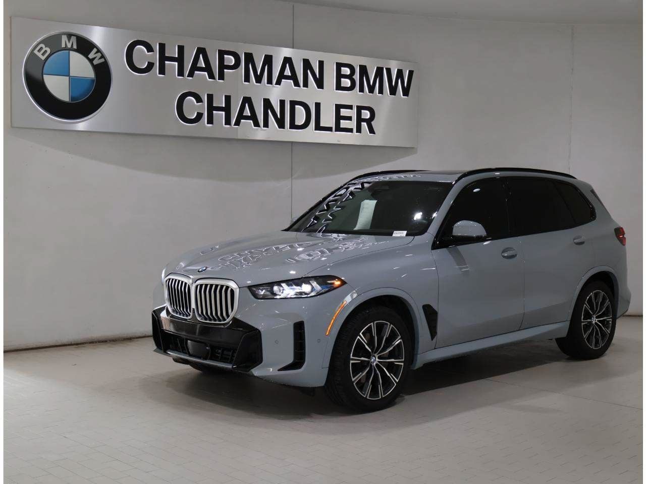Certified 2024 BMW X5 xDrive40i w/ Executive Package AWD/4WD image 1