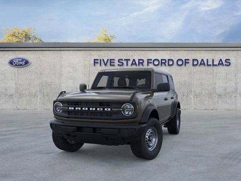 New 2025 Ford Bronco 4-Door image 2
