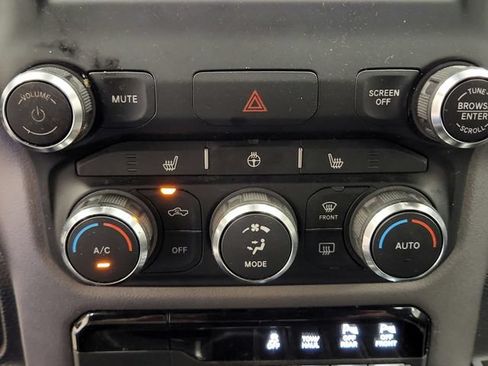 Used 2021 RAM 1500 Big Horn AWD/4WD image 39