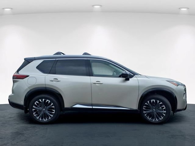 Used 2025 Nissan Rogue Platinum w/ Platinum Premium Package AWD/4WD image 7