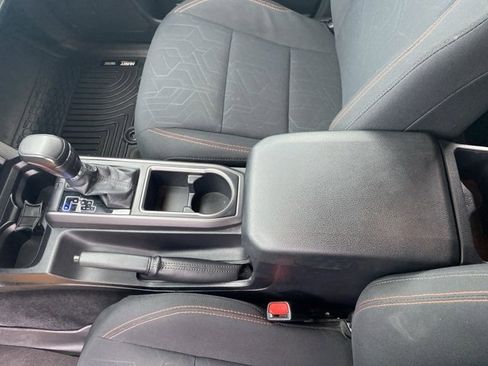 Used 2020 Toyota Tacoma TRD Off-Road image 19