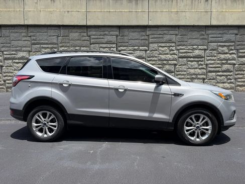 Used 2018 Ford Escape SEL FWD image 6