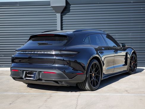 Certified 2024 Porsche Taycan GTS image 7