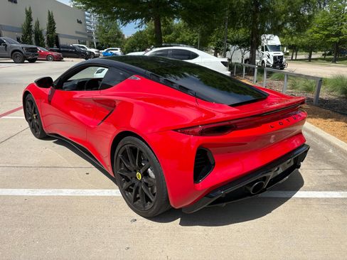Used 2025 Lotus Emira RWD image 6