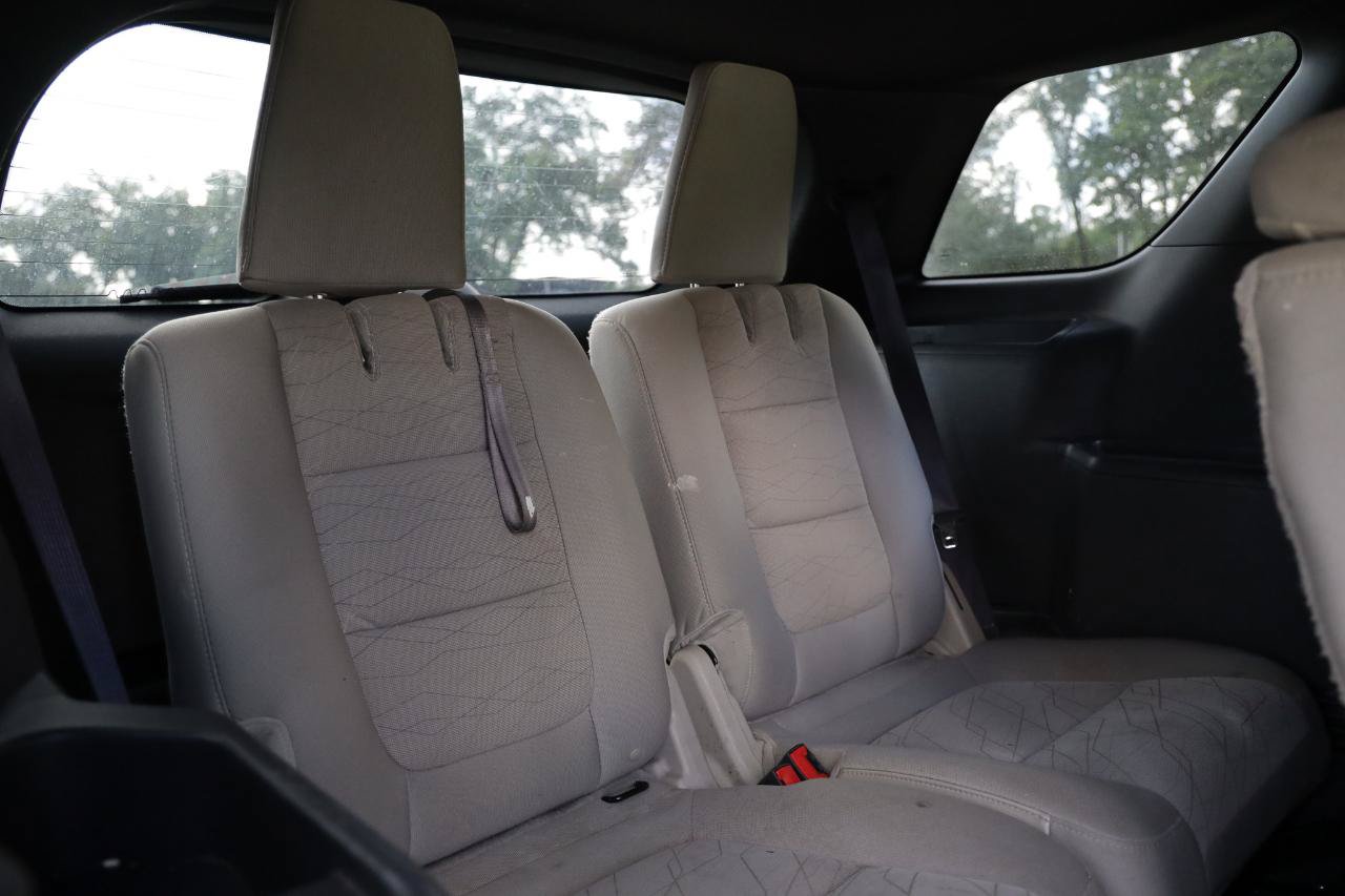 Used 2013 Ford Explorer FWD image 22