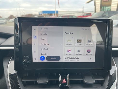 Used 2025 Toyota Corolla LE image 18