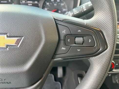Used 2023 Chevrolet TrailBlazer LT FWD image 25