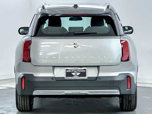 New 2025 MINI Cooper Countryman SE image 7