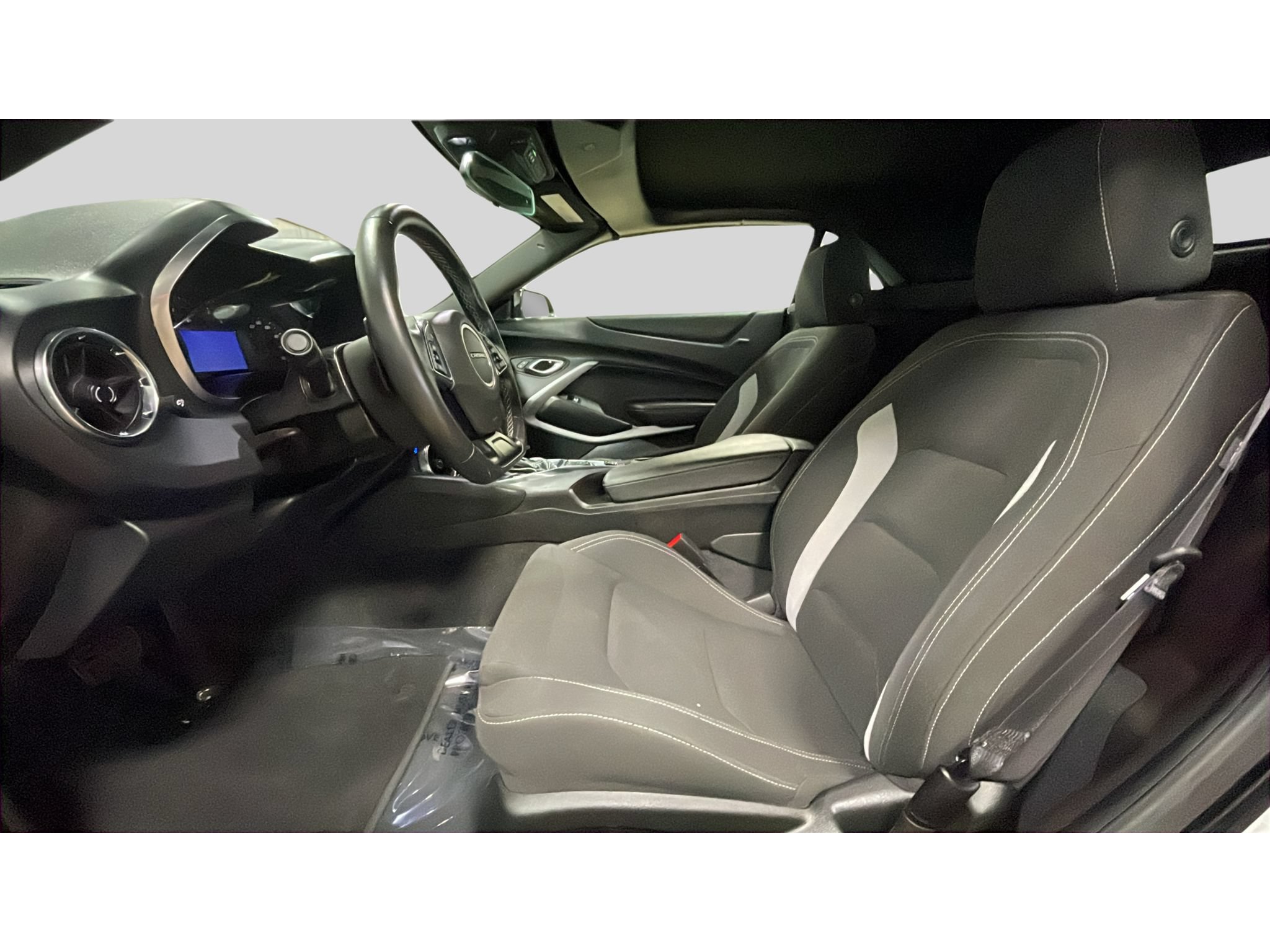 Used 2023 Chevrolet Camaro LT w/ Technology Package RWD image 12