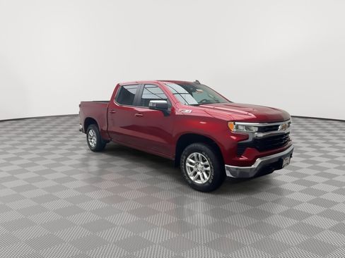 Used 2024 Chevrolet Silverado 1500 LT image 35