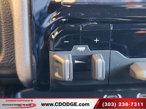 Used 2022 RAM 2500 Laramie AWD/4WD image 28