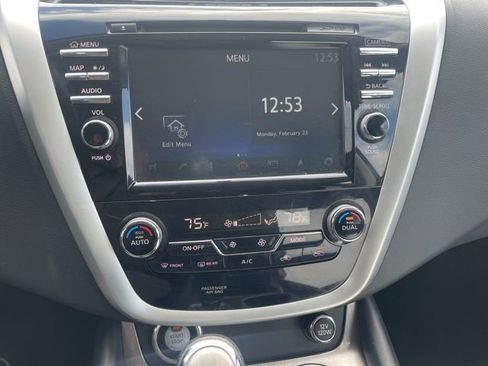 Used 2017 Nissan Murano SV image 24