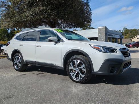 Used 2020 Subaru Outback Limited image 2