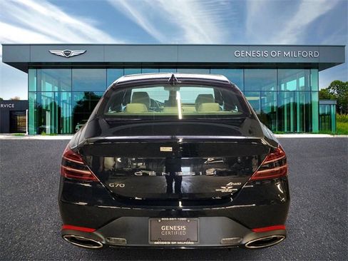 Used 2025 Genesis G70 2.5T image 7