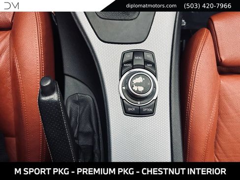 Used 2011 BMW 335i xDrive Sedan AWD/4WD image 31