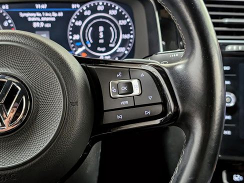 Used 2019 Volkswagen Golf 4-Door image 34