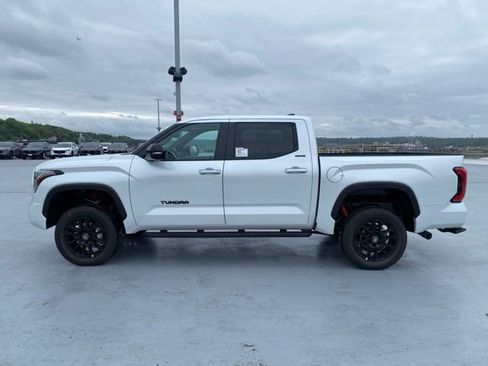 New 2026 Toyota Tundra Limited AWD/4WD image 7