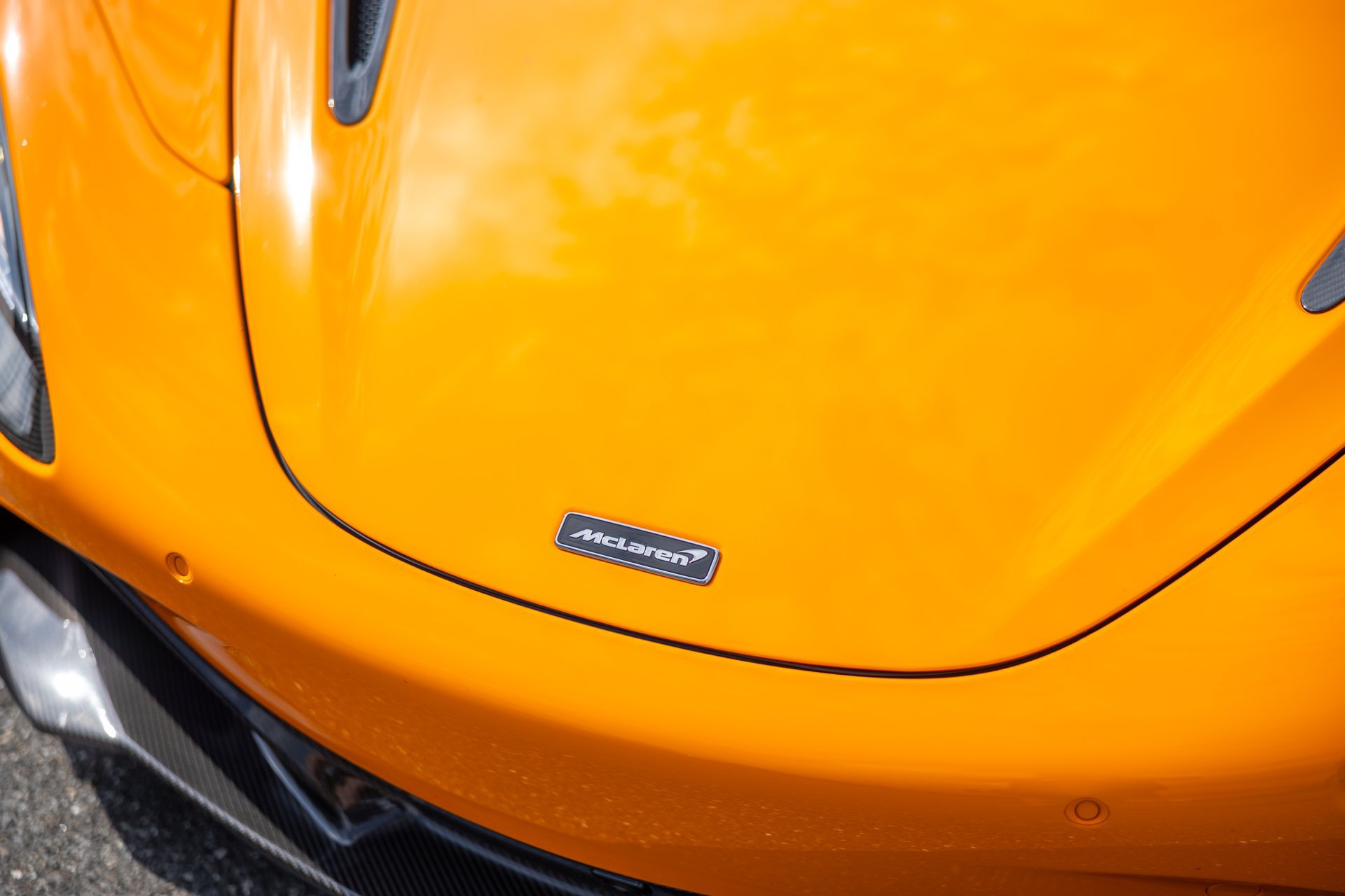 Used 2019 McLaren 720S RWD image 19
