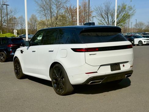 Used 2025 Land Rover Range Rover Sport Dynamic SE image 6