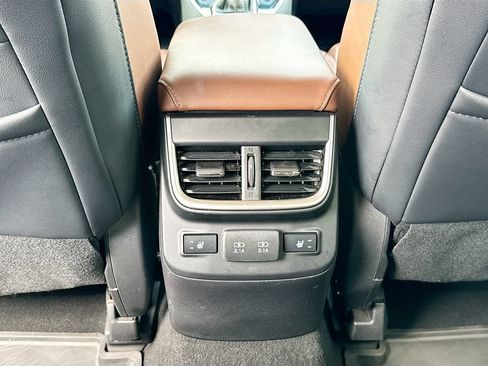 Used 2020 Subaru Outback Touring XT AWD/4WD image 29