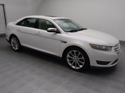 Used 2014 Ford Taurus Limited w/ Equipment Group 301A FWD image 13