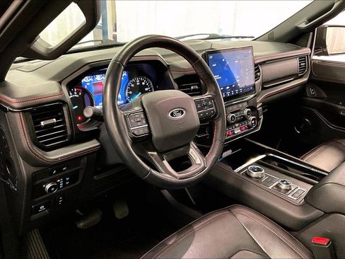 Used 2022 Ford Expedition Max Limited image 12