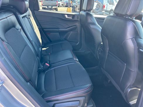 Certified 2023 Ford Escape ST-Line Select w/ Tech Pack #2 image 19