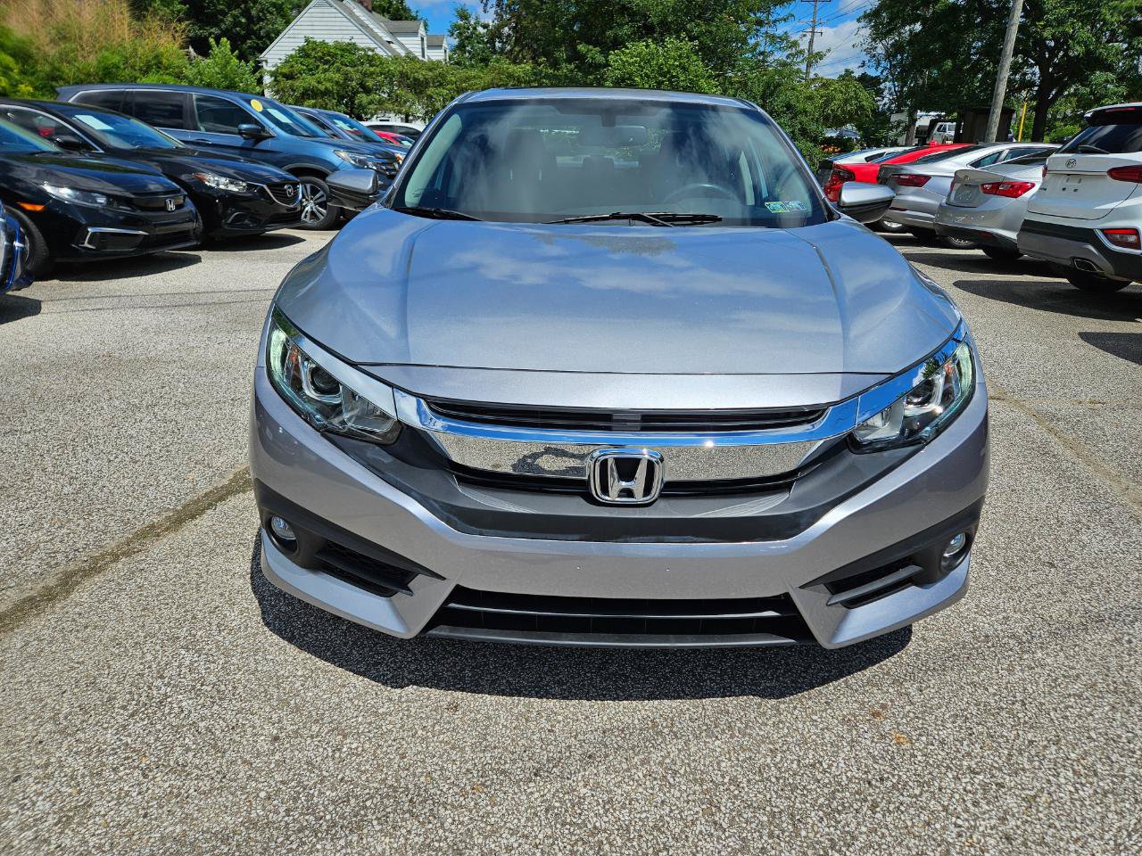 Used 2018 Honda Civic EX-T image 3