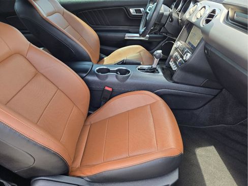 Used 2022 Ford Mustang Premium RWD image 13