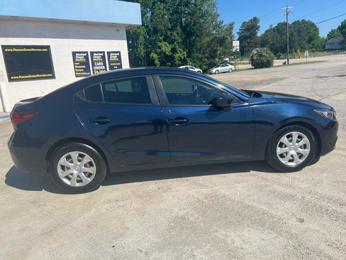 Used 2016 MAZDA MAZDA3 i Sport FWD image 5
