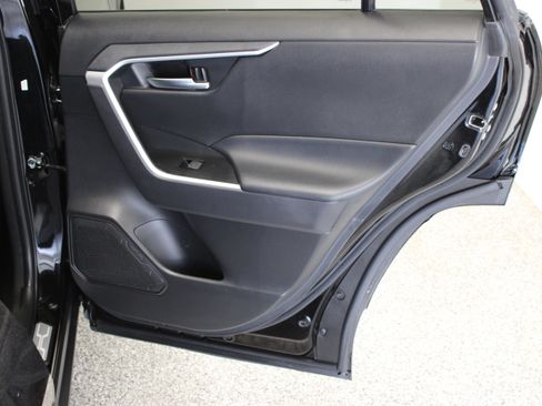 Used 2025 Toyota RAV4 XLE Premium FWD image 34